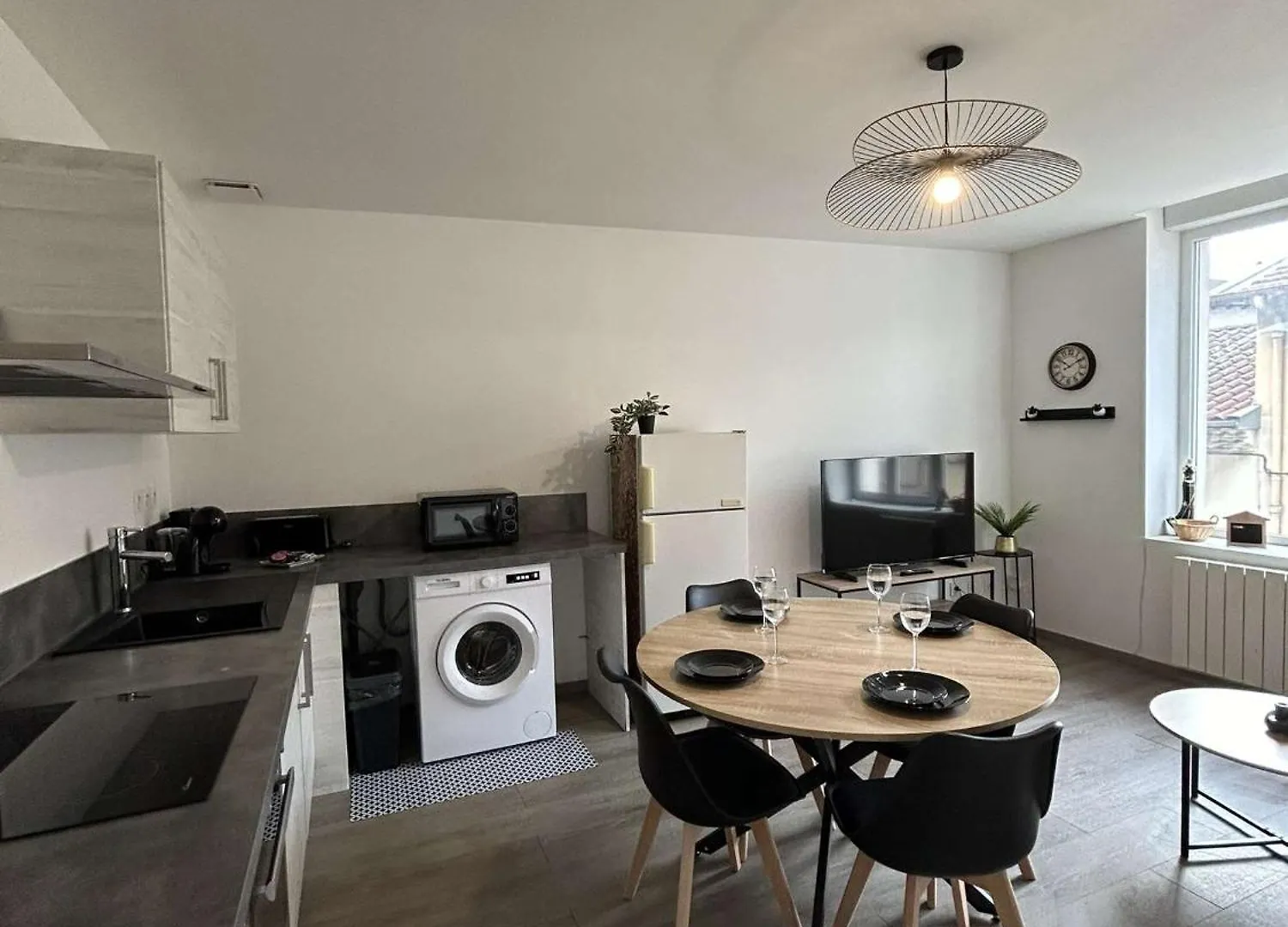 Le Grand Republicaint2 Apartment Le Peage-de-Roussillon France