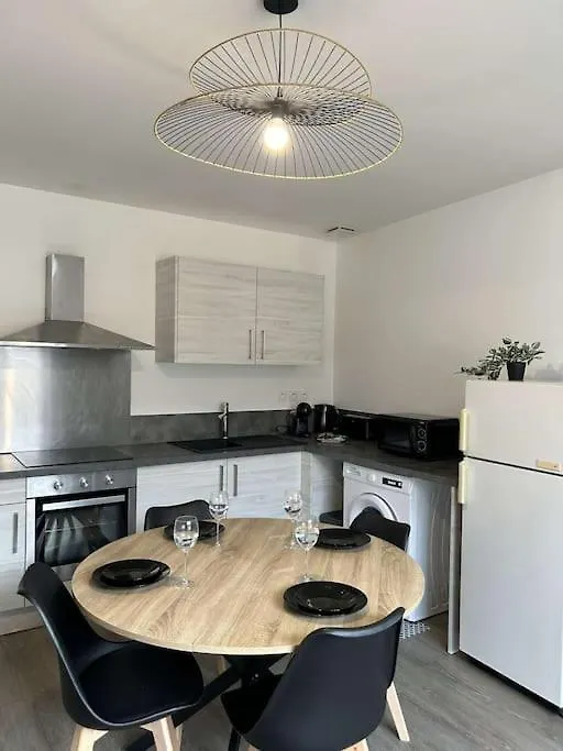 Le Grand Republicaint2 Apartment Le Peage-de-Roussillon